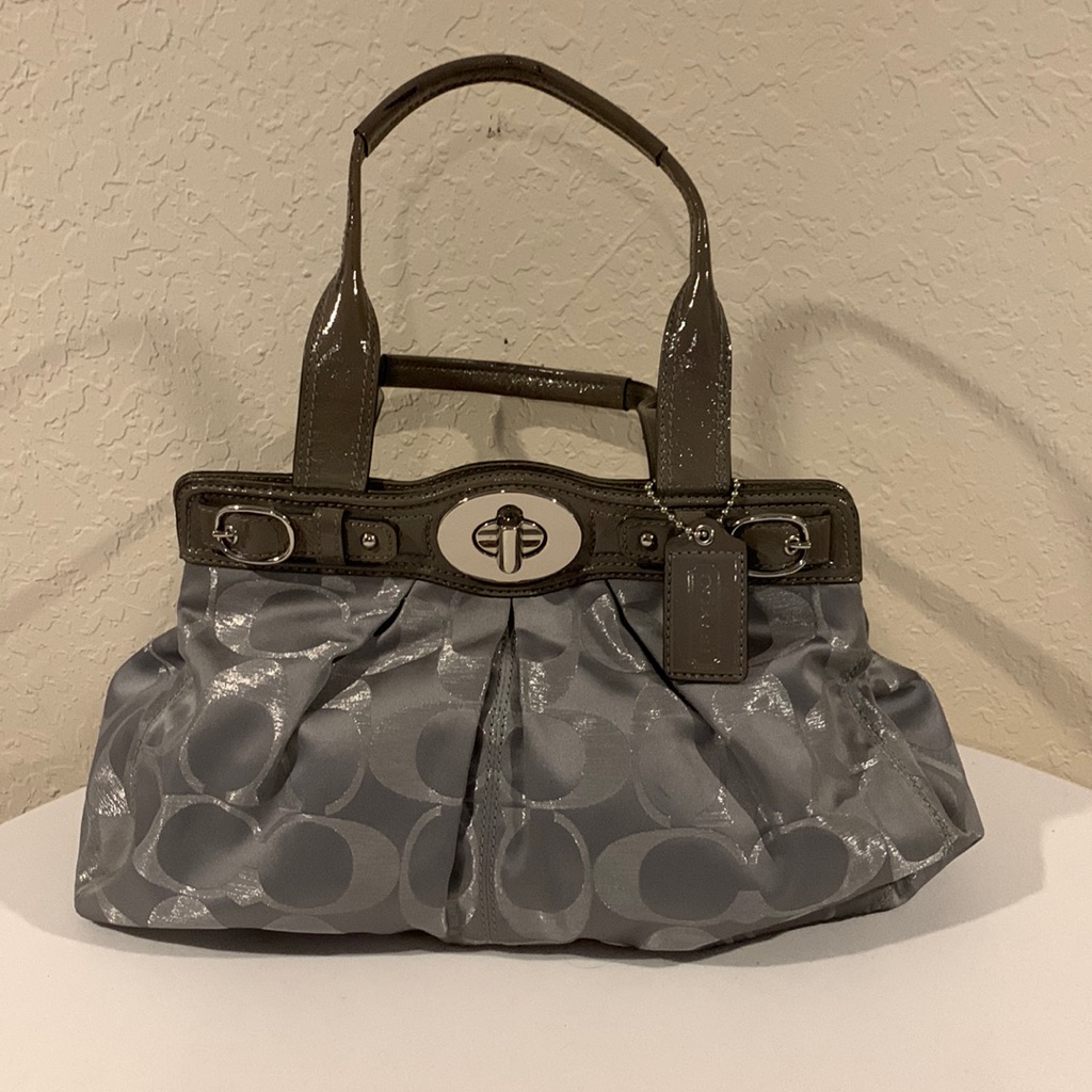 Coach (Authentic)